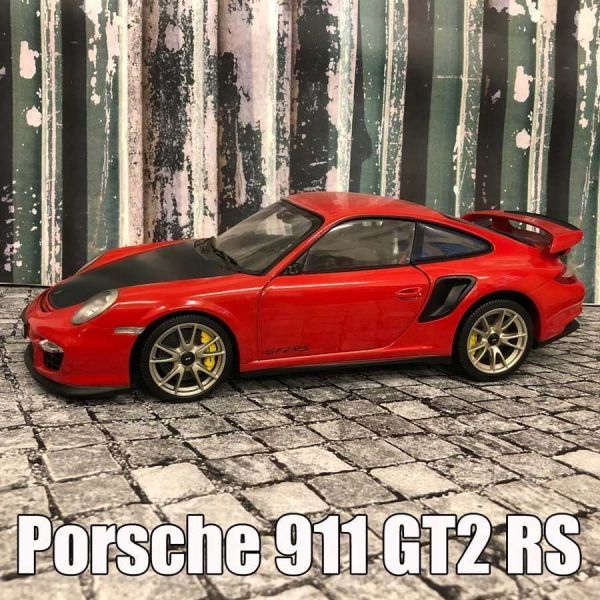 Porsche 911 GTS RS 1/18, AUTO ART HWS 1026